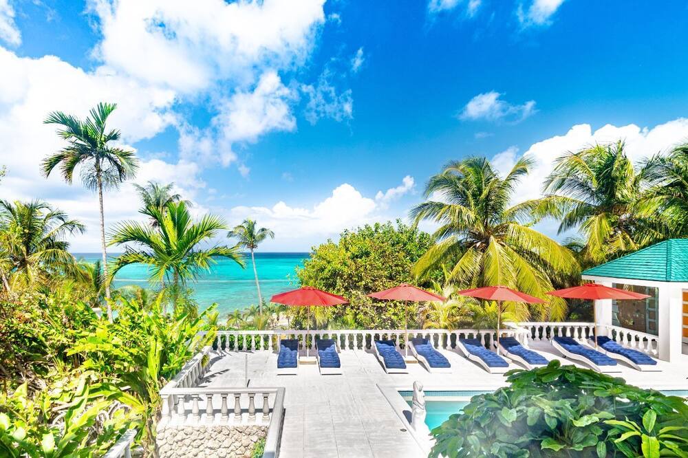 Photo of Patio Balcony in Nassau