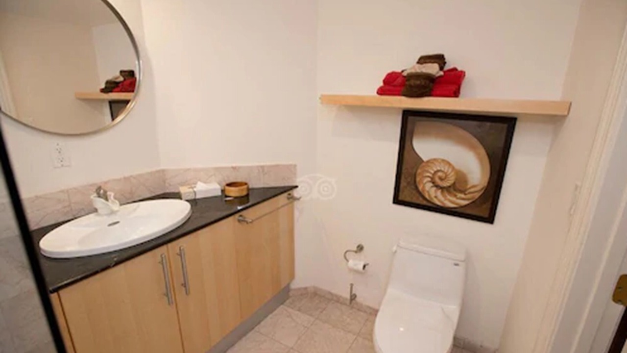 Photo of Bathroom in Smith's Point
