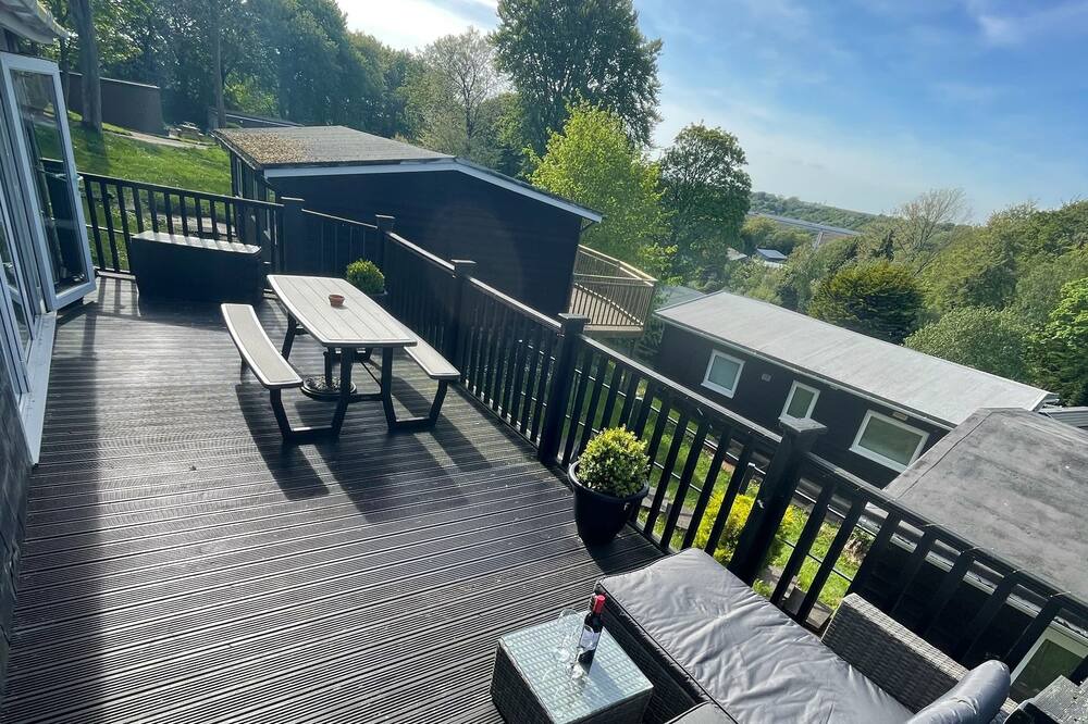 Photo of Patio Balcony in Bont Newydd