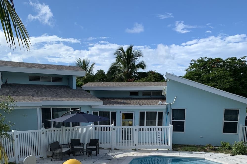 Photo of Outdoor in Westward Villas Subdivision
