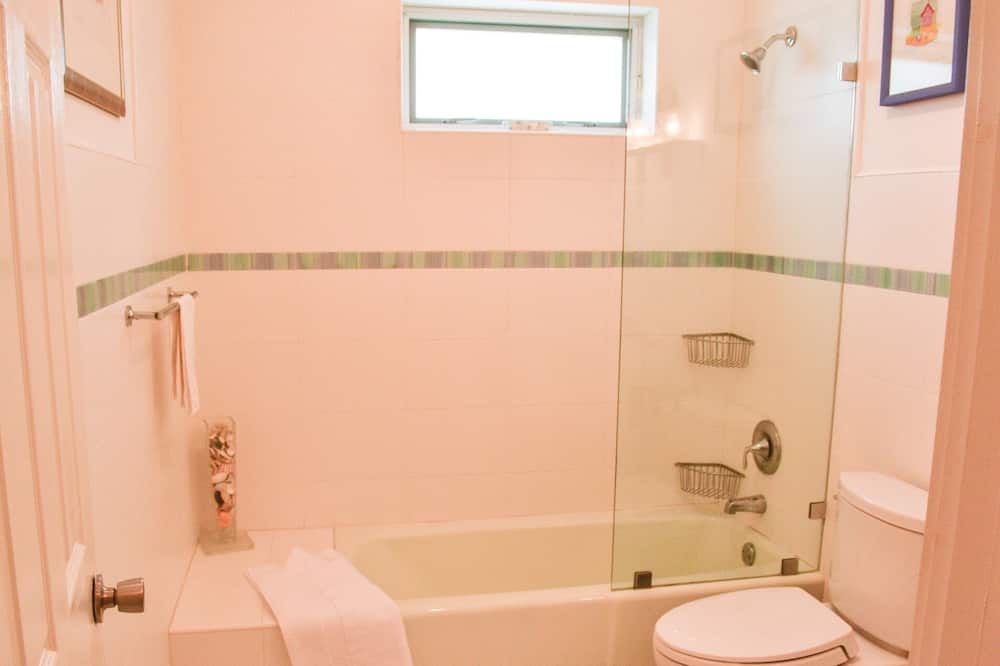 Photo of Bathroom in Nassau