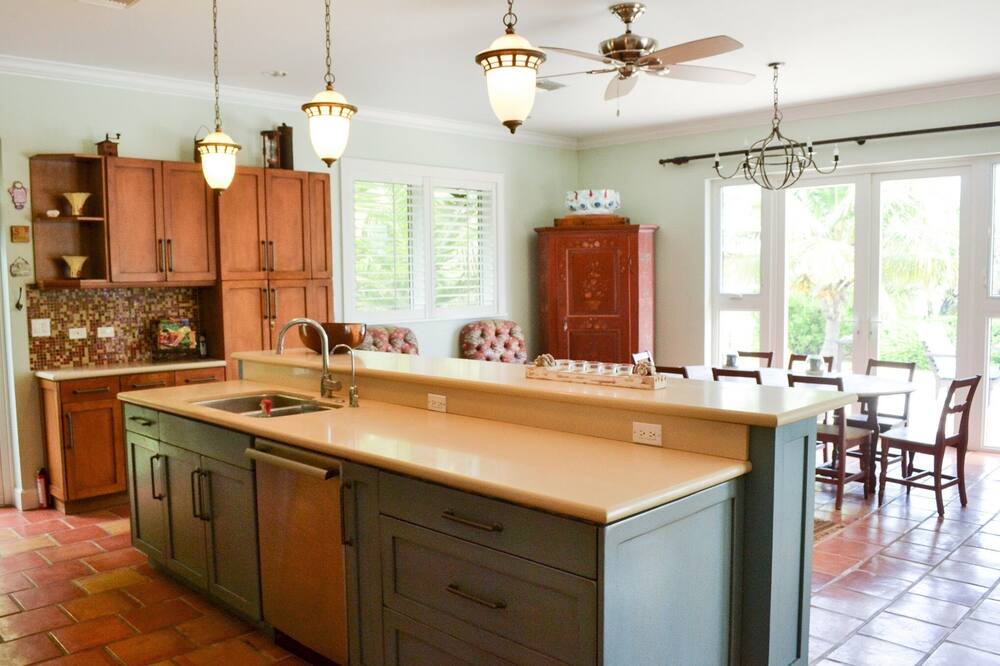 Photo of Kitchen in Nassau