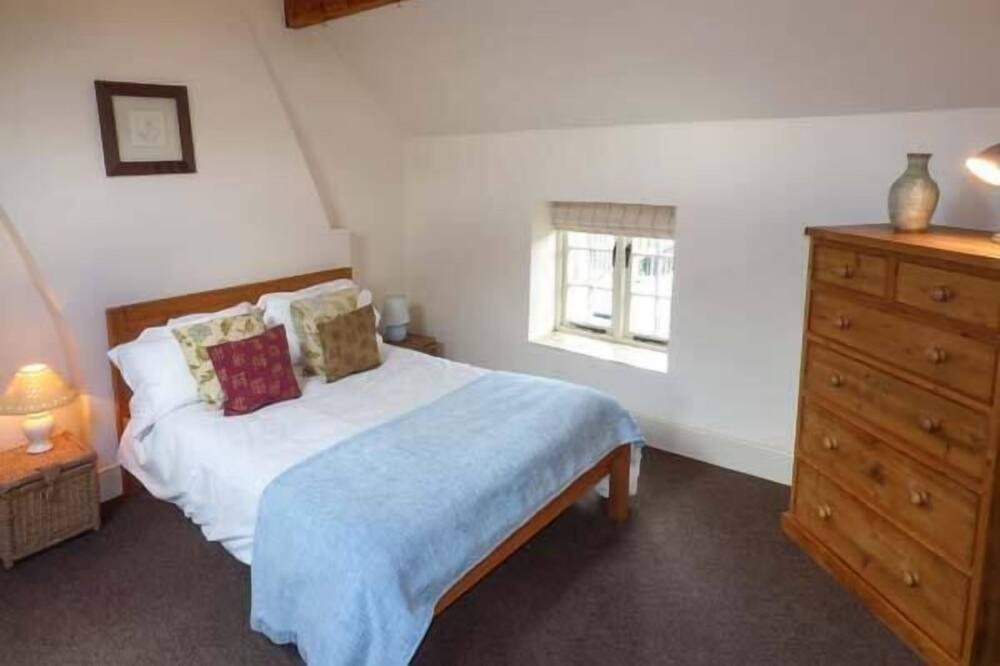 Photo of Bedroom in Leek