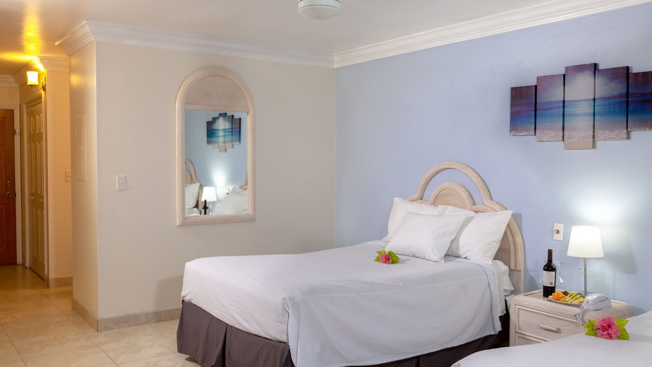 Photo of Bedroom in Lucaya