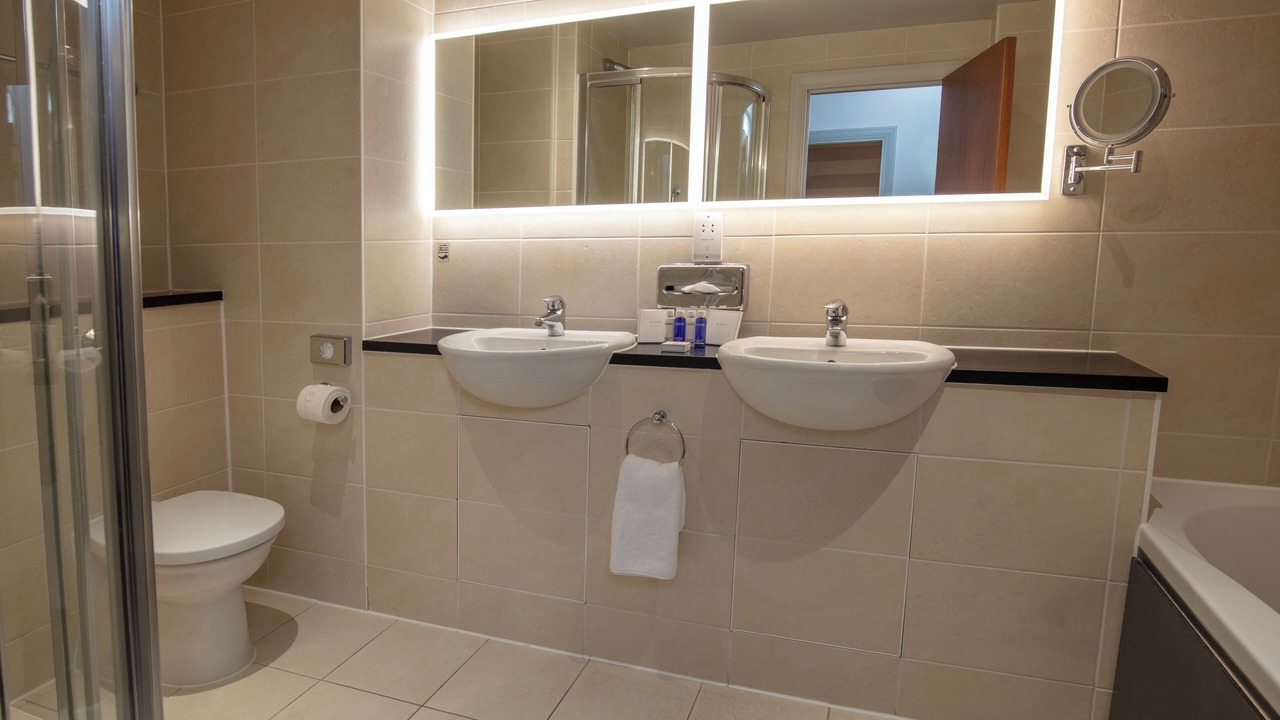 Photo of Bathroom in Cambourne