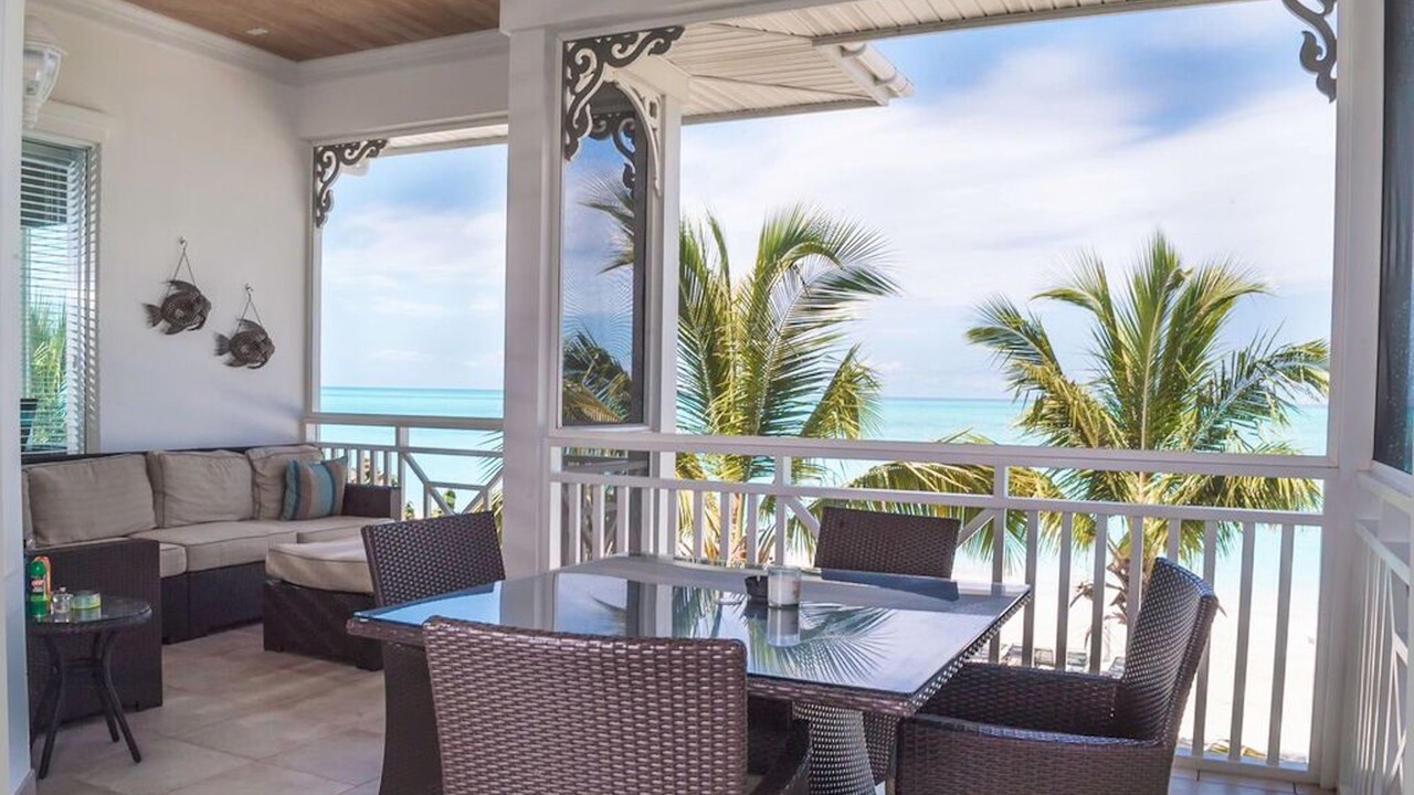 Photo of Patio Balcony in Galliot Cay