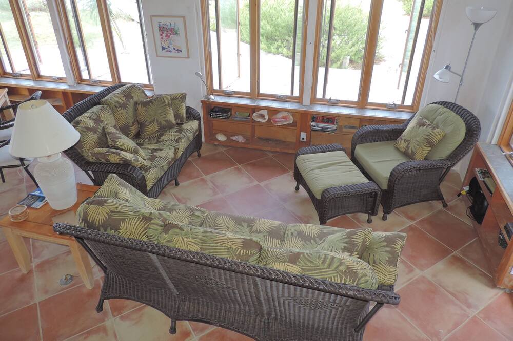 Photo of Livingroom in Governor's Harbour