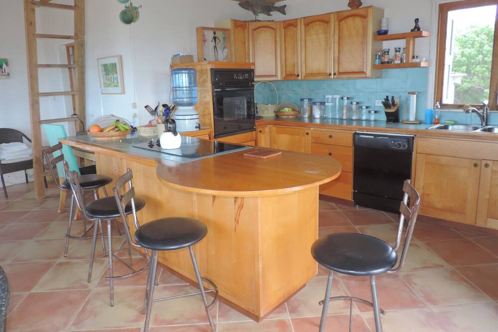 Photo of Kitchen in Governor's Harbour