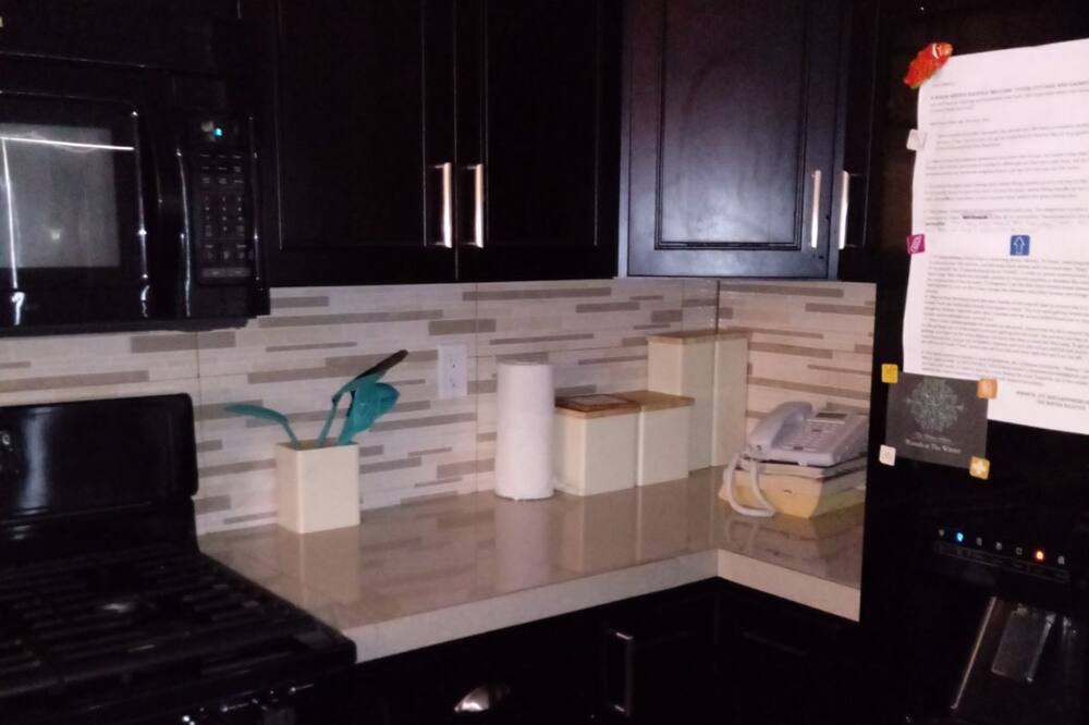Photo of Kitchen in Rainbow Bay