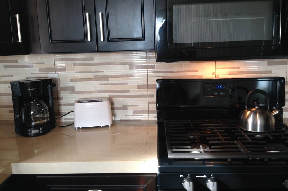 Photo of Kitchen in Rainbow Bay