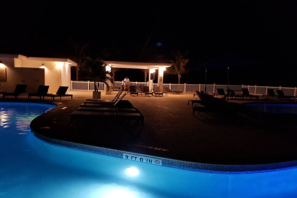 Photo of Outdoor in Alice Town