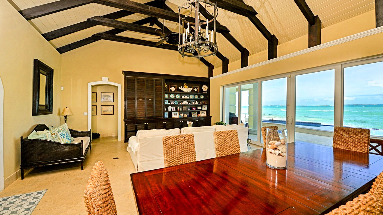 Photo of Bedroom in Nassau