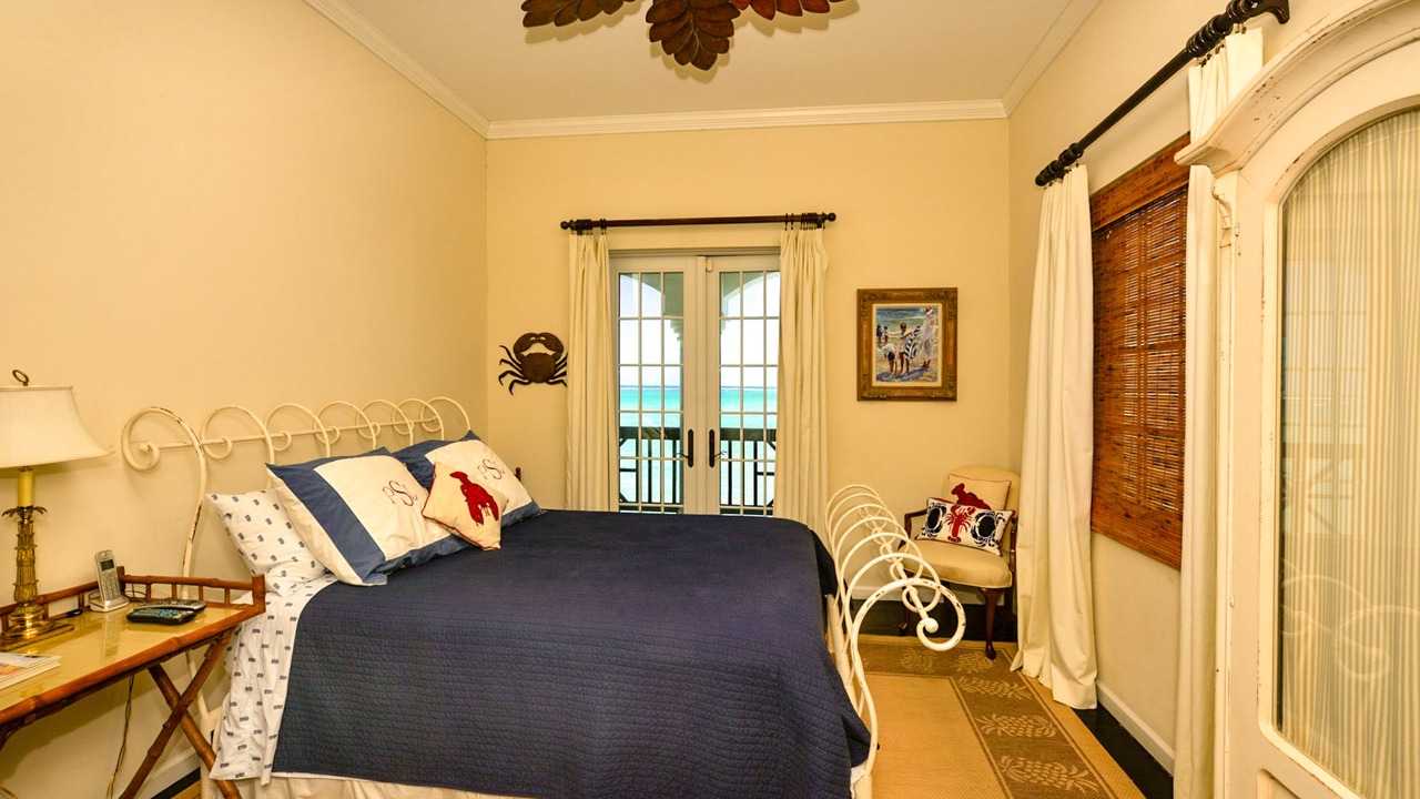 Photo of Bedroom in Nassau