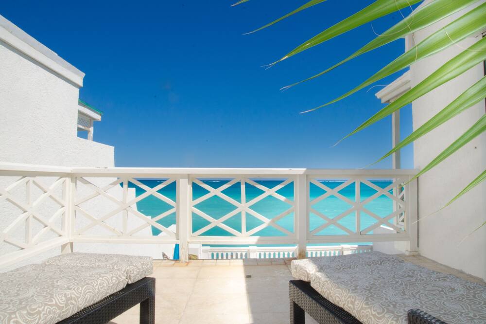 Photo of Patio Balcony in Nassau