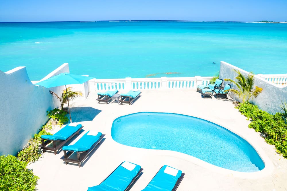 Photo of Patio Balcony in Nassau