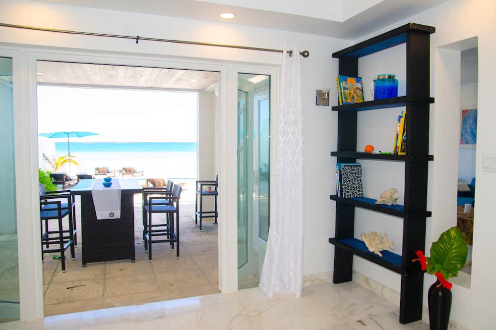 Photo of Patio Balcony in Nassau