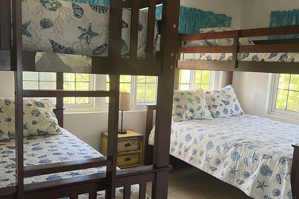Photo of Bedroom in North Palmetto Point