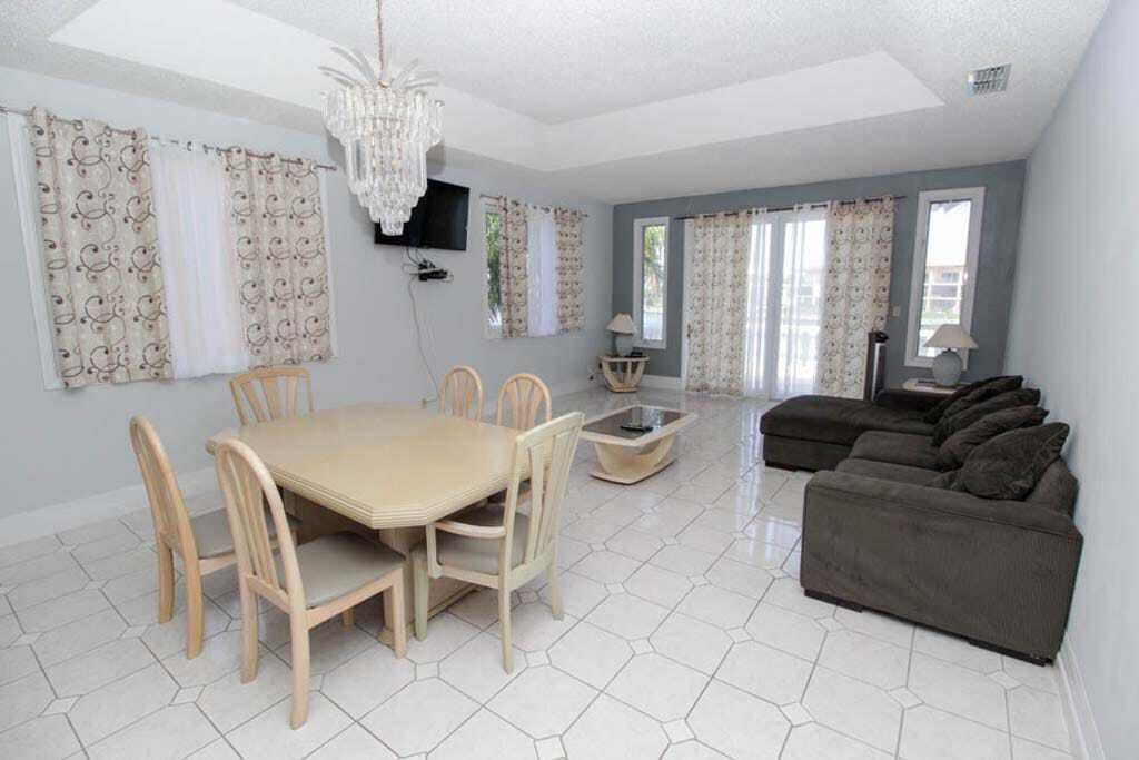 Photo of Others in Bahamas Terrace