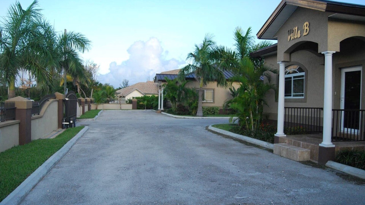 Photo of Buildings in Bell Channel Bay