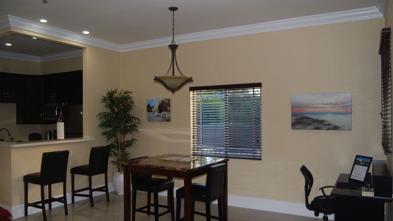 Photo of Livingroom in Lucaya