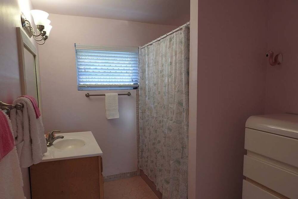 Photo of Bathroom in Windsor Park