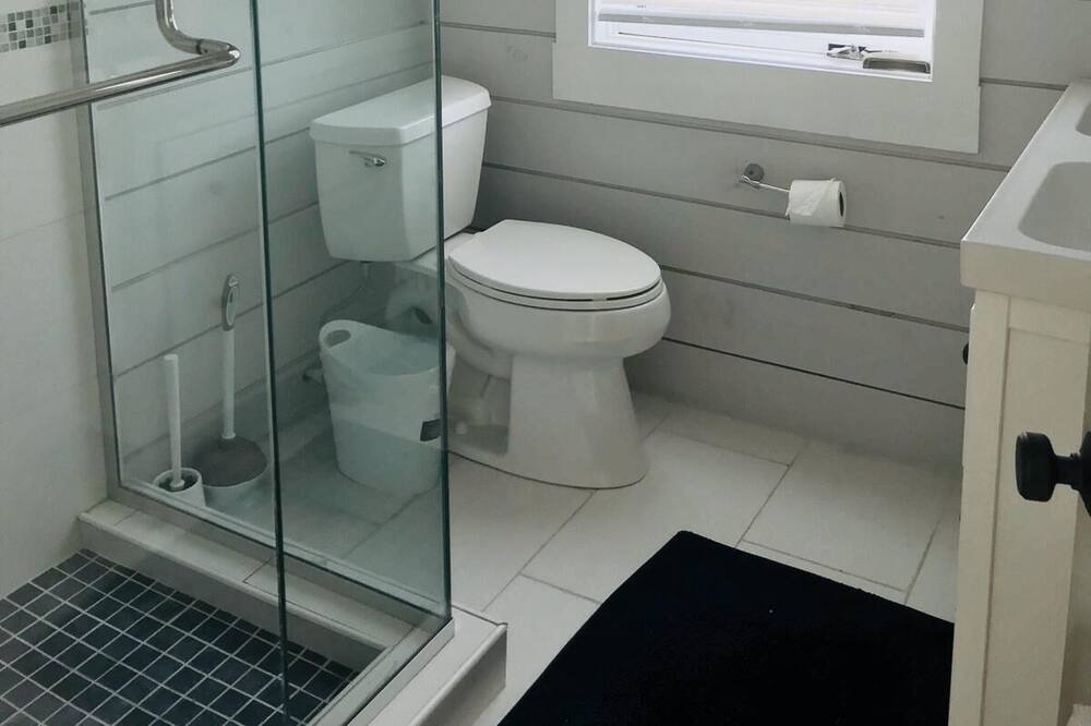 Photo of Bathroom in Rainbow Bay