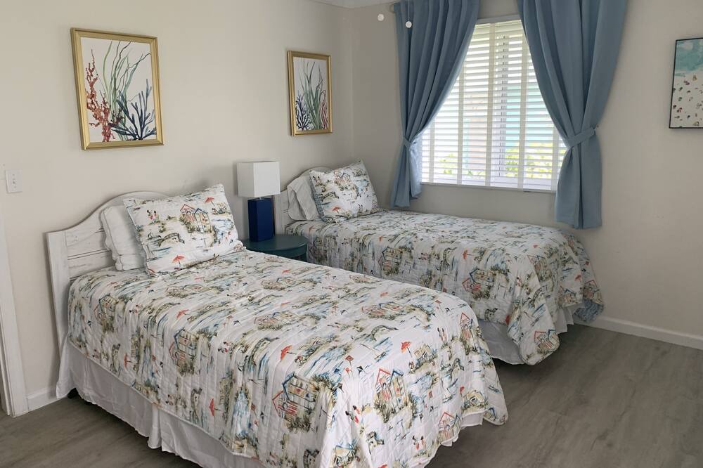 Photo of Bedroom in Treasure Cay