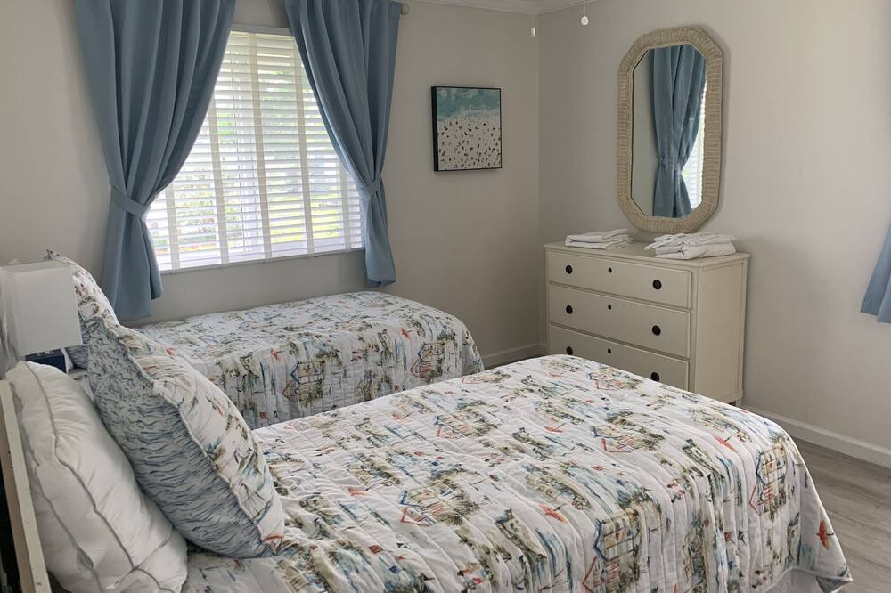 Photo of Bedroom in Treasure Cay