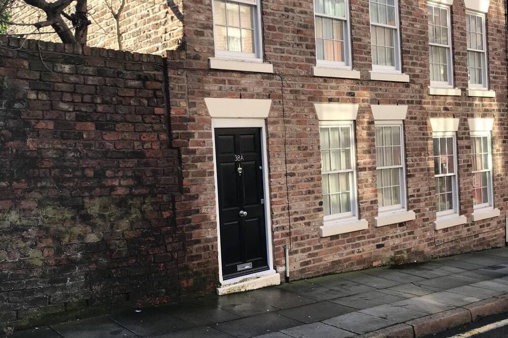Photo of Outdoor in Hope Street