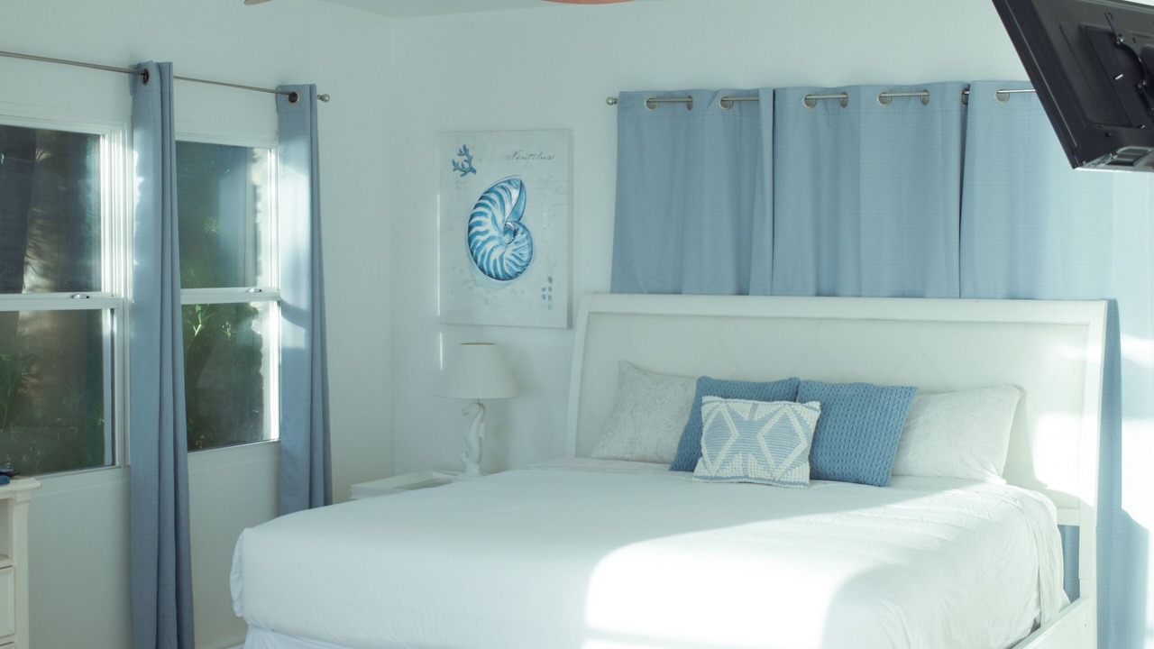 Photo of Bedroom in Cockburn Town