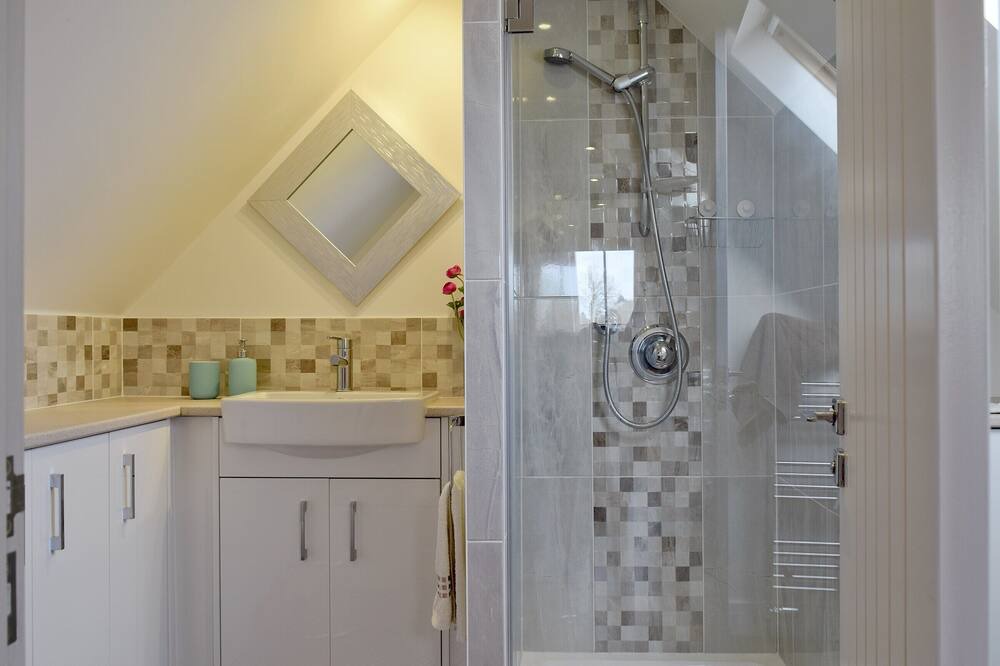 Photo of Bathroom in Little Missenden