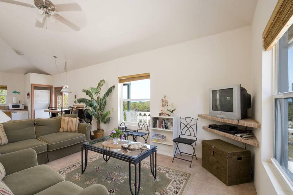 Photo of Livingroom in Rainbow Bay