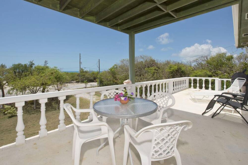 Photo of Patio Balcony in Rainbow Bay