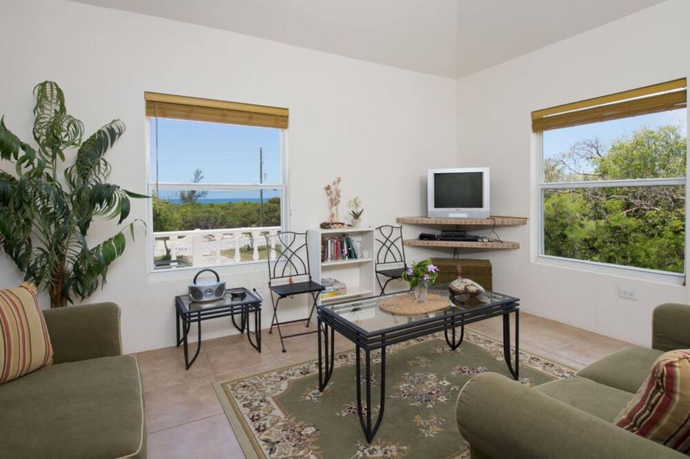 Photo of Livingroom in Rainbow Bay