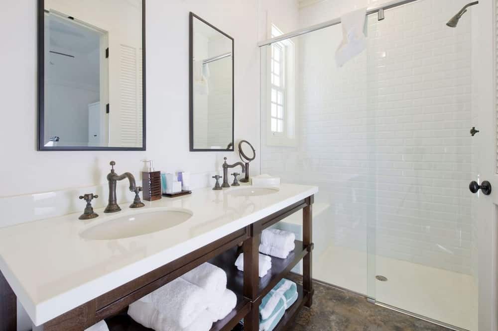 Photo of Bathroom in Governor's Harbour