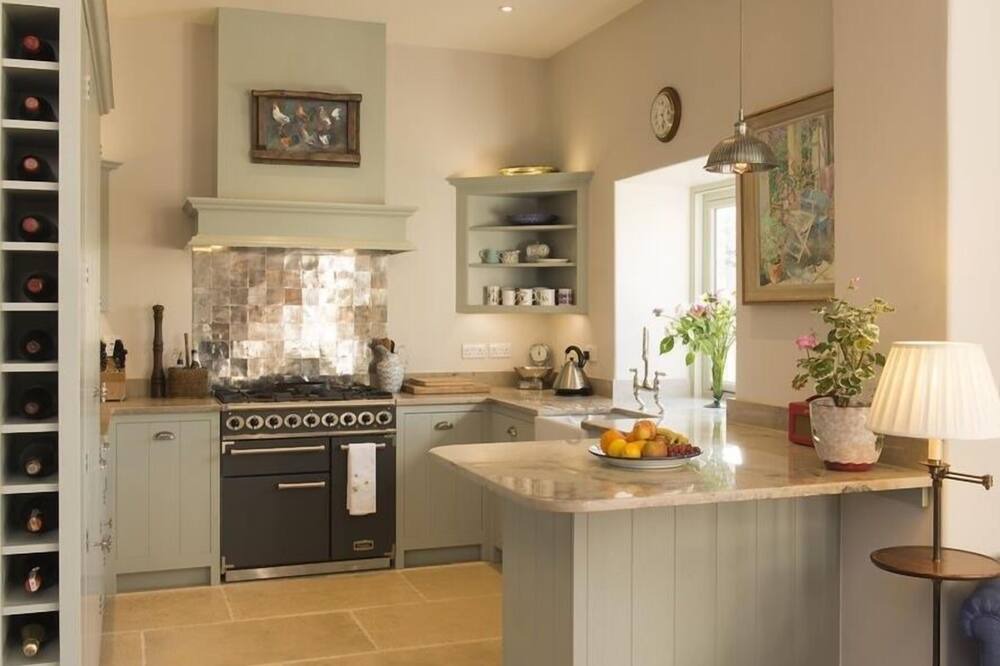 Photo of Kitchen in Rendcomb