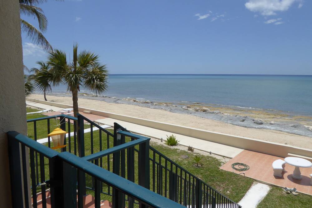 Photo of Patio Balcony in Bahamas Terrace