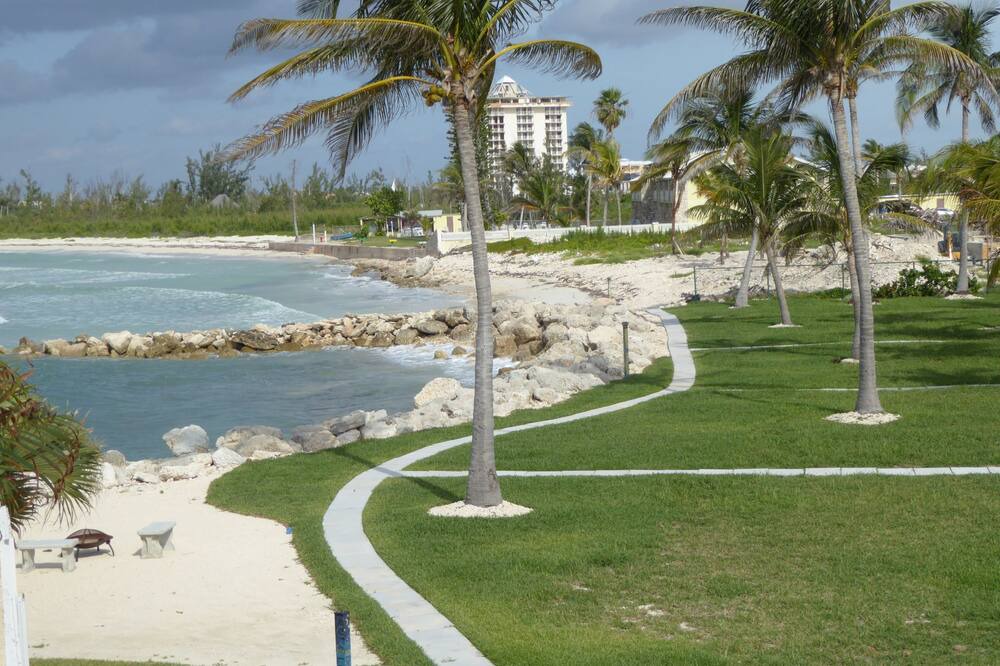 Photo of Others in Bahamas Terrace