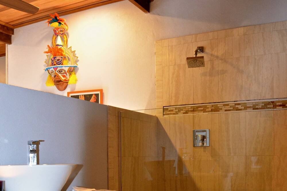 Photo of Bathroom in Triana Shores