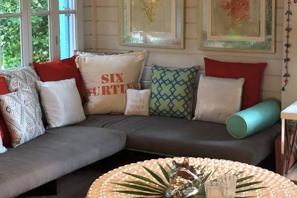 Photo of Livingroom in Triana Shores