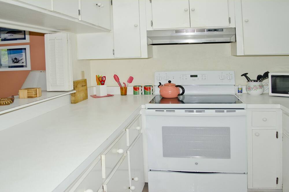 Photo of Kitchen in Williams Town