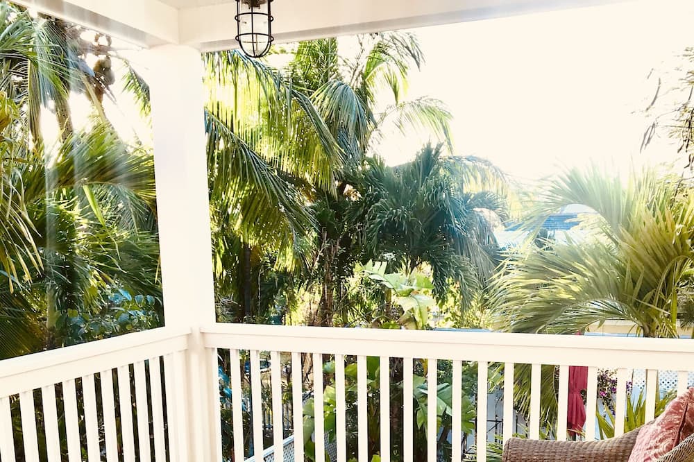 Photo of Patio Balcony in Dunmore Town