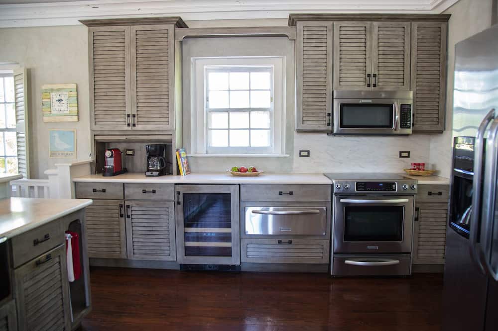 Photo of Kitchen in Dunmore Town