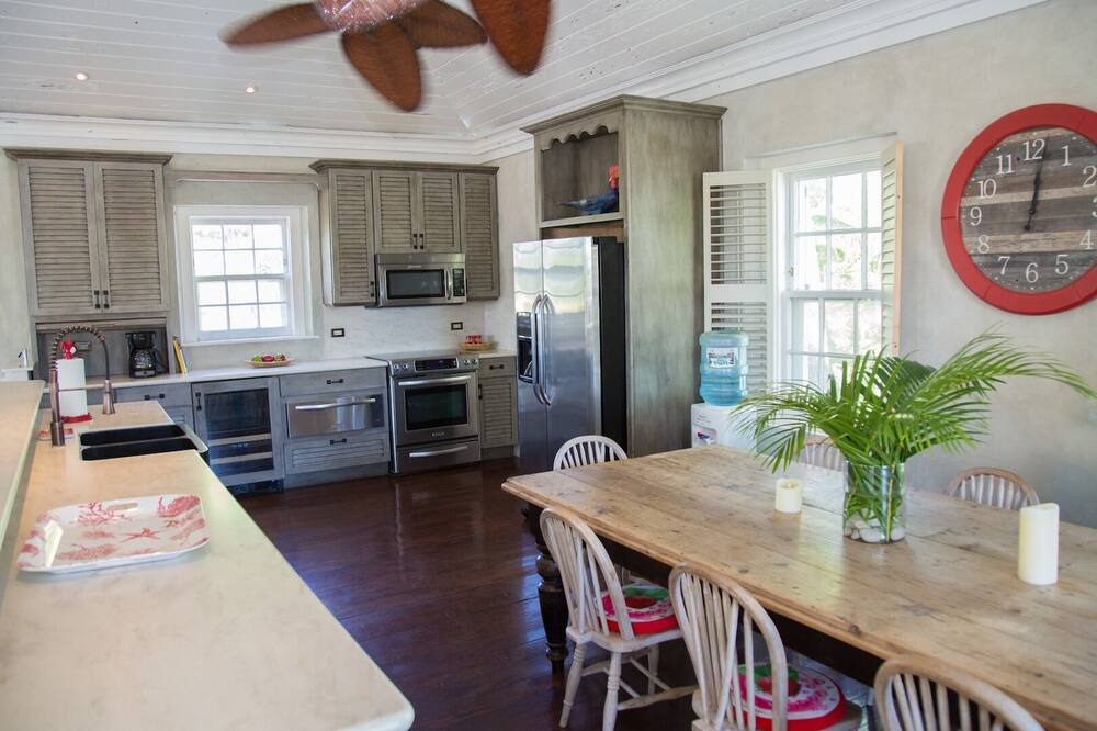 Photo of Kitchen in Dunmore Town