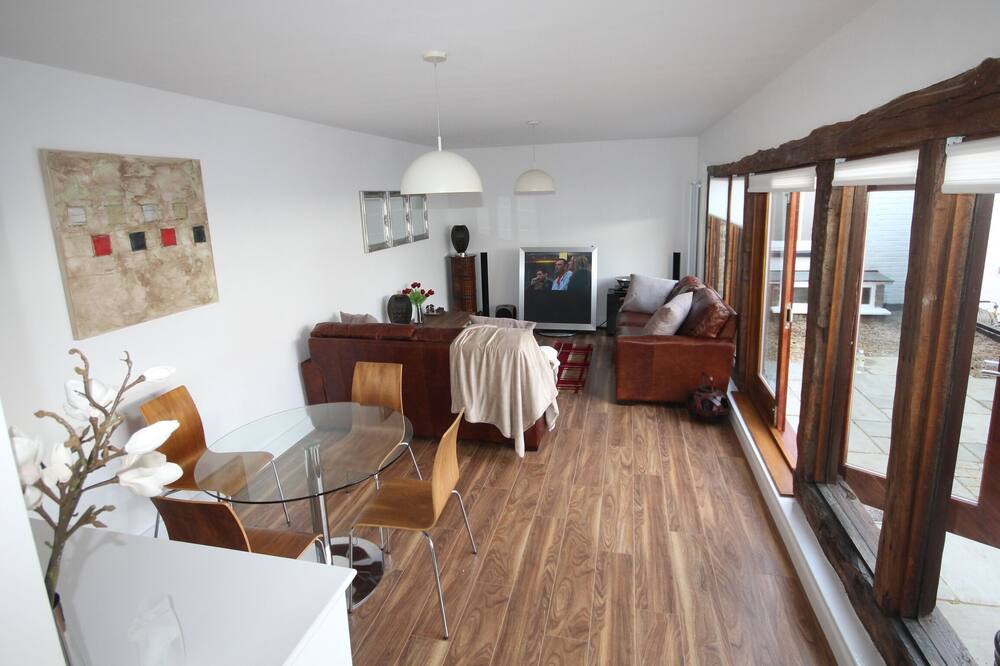 Photo of Livingroom in Harpenden