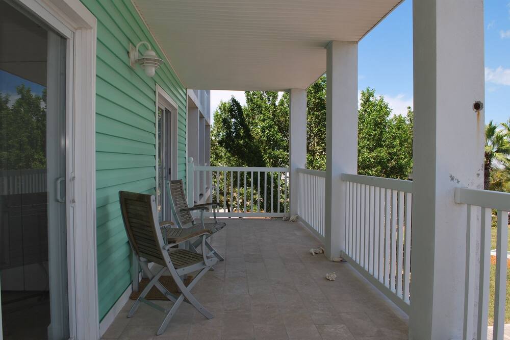 Photo of Patio Balcony in North Bimini