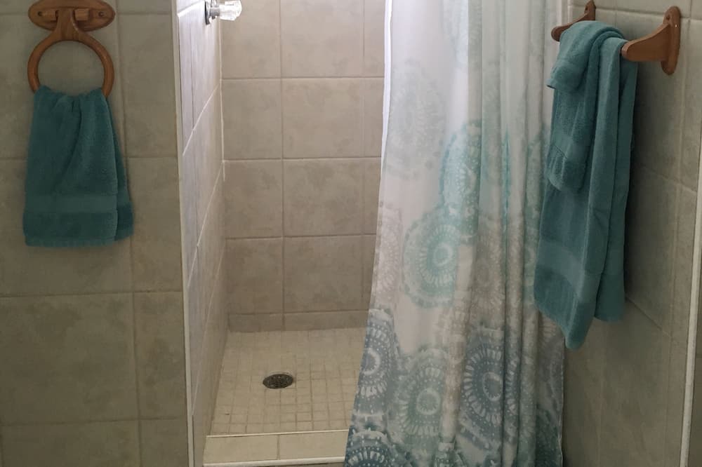 Photo of Bathroom in Rainbow Bay