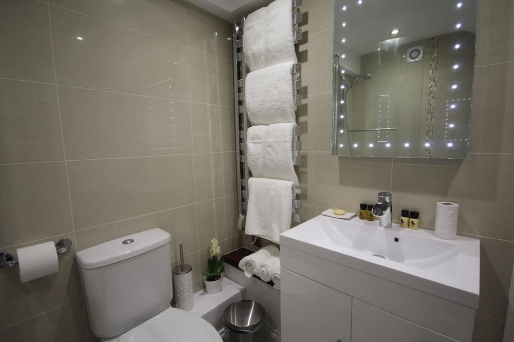 Photo of Bathroom in Harpenden