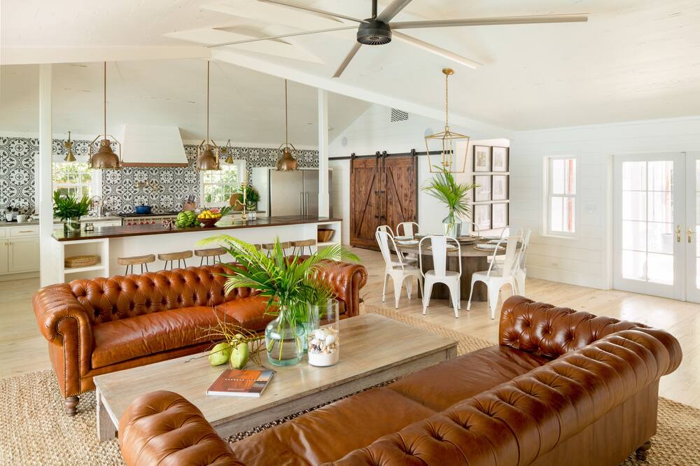 Photo of Livingroom in Dunmore Town