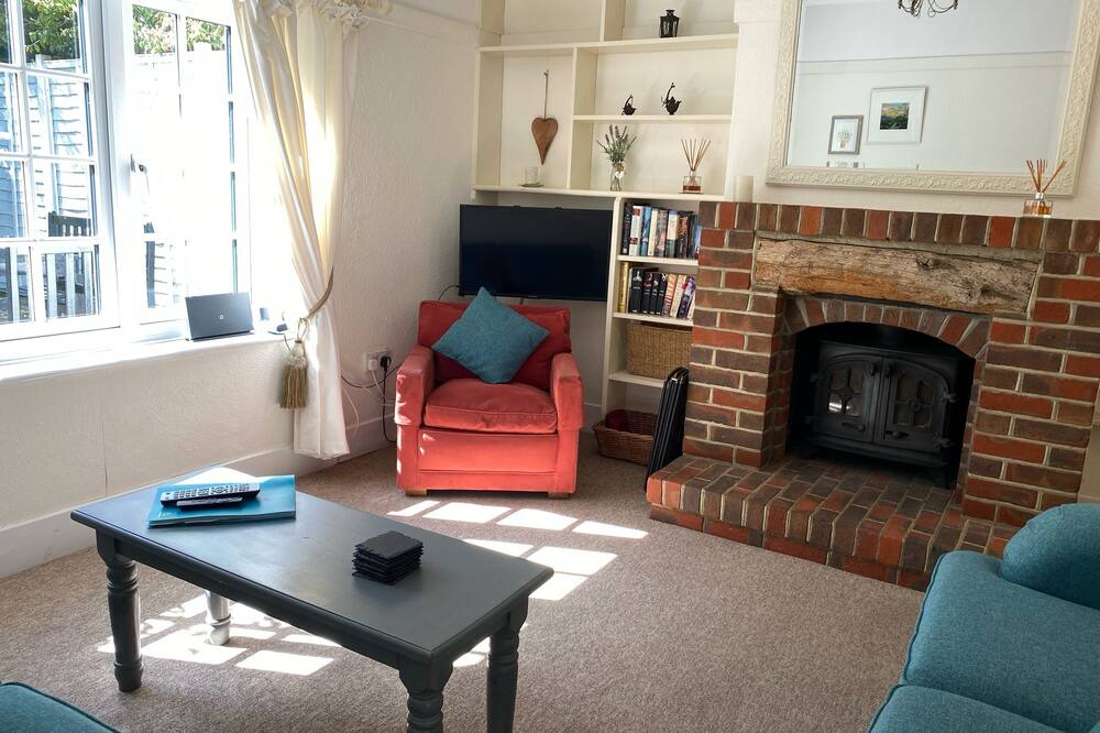 Photo of Livingroom in Burley